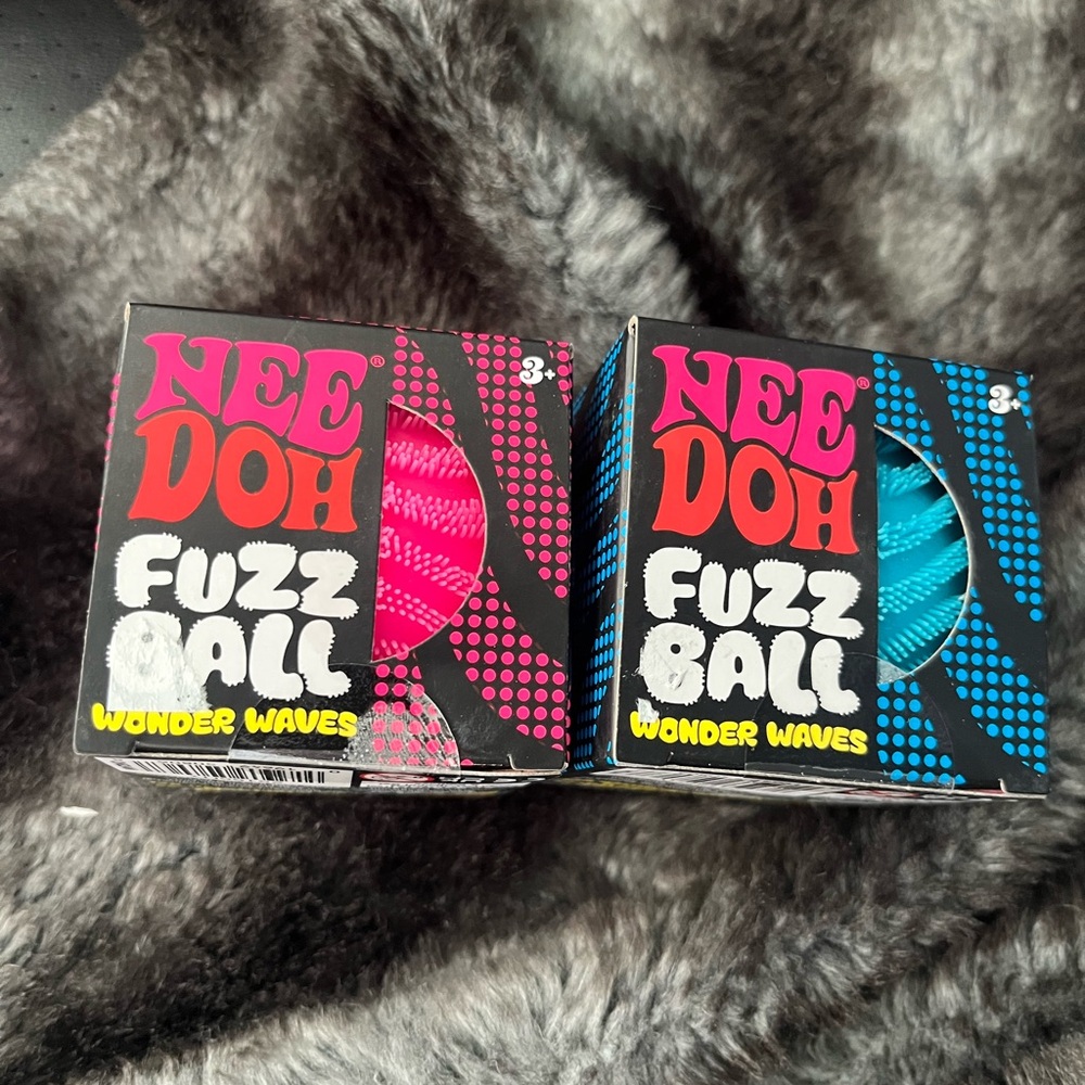 Fuzz Ball Wonder Waves - Pink & Blue